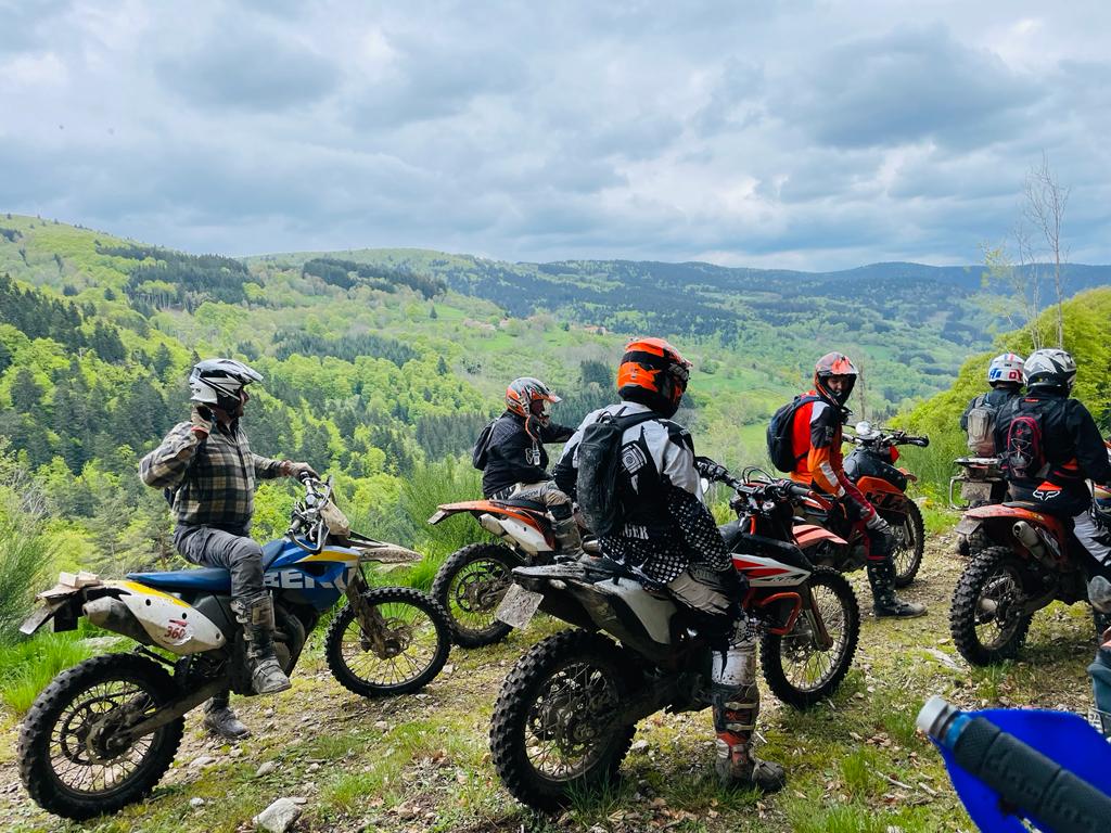 Guide enduro et randonnée enduro encadrée